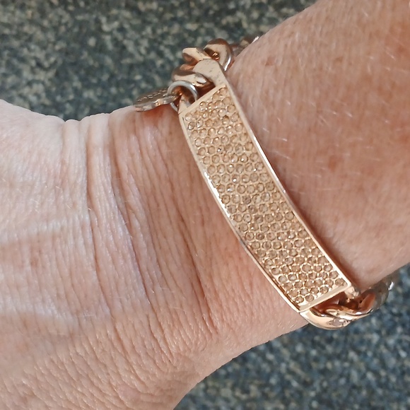 Juicy Couture rose gold chain link pave square women's bracelet - Picture 4 of 8